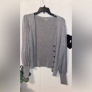 Long sleeve Grey cardigan sweater